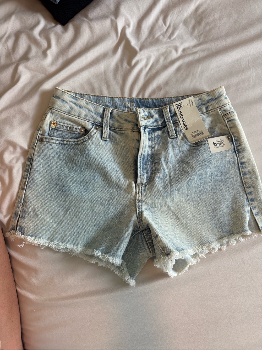 No Boundaries Light Blue Distressed Denim Shorts